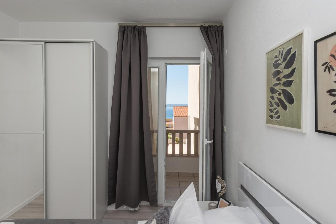 Apartment Sole Mio -Sea View Makarska Exteriör bild